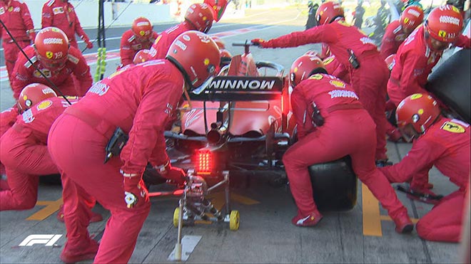 Chiến thuật 2 pit-stop không thành công của Vettel và Ferrari