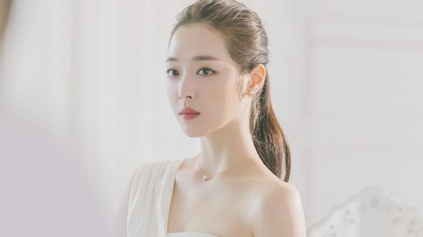 Nữ ca sĩ Sulli đột ngột qua đời ở tuổi 25 khiến nhiều người bàng hoàng.&nbsp;