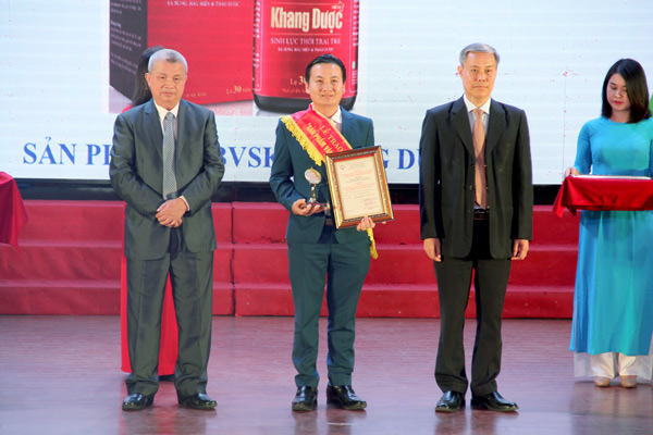 Khang Dược được nhận &nbsp;“Huy chương vàng vì sức khỏe cộng đồng” 2019