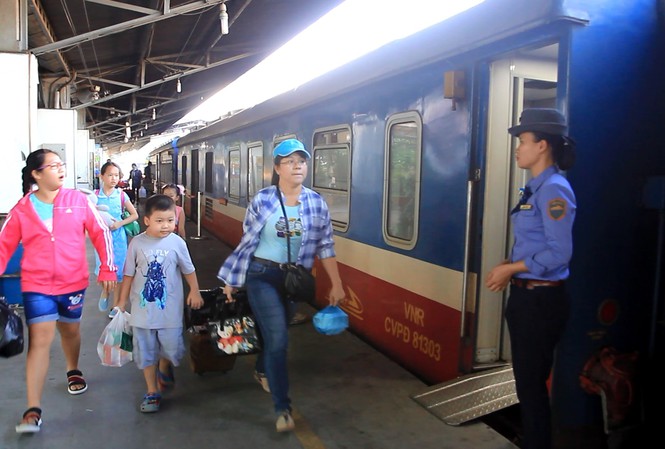 Gần 300.000 vế tàu phục vụ người dân về quê sẽ được bán.