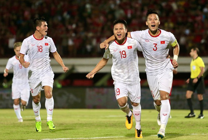 Đội tuyển Việt Nam giành chiến thắng với tỉ số 3- 1 trước tuyển Indonesia.