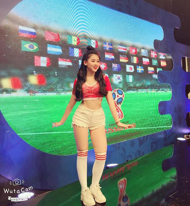 Năm 2018, Ngọc Mai từng nằm trong dàn hot girl tham gia chương trình Nóng cùng World Cup.
