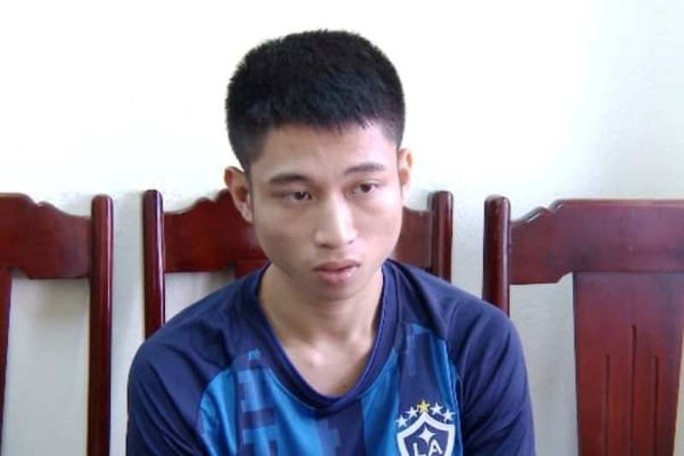 Lê Minh Đức tại cơ quan công an
