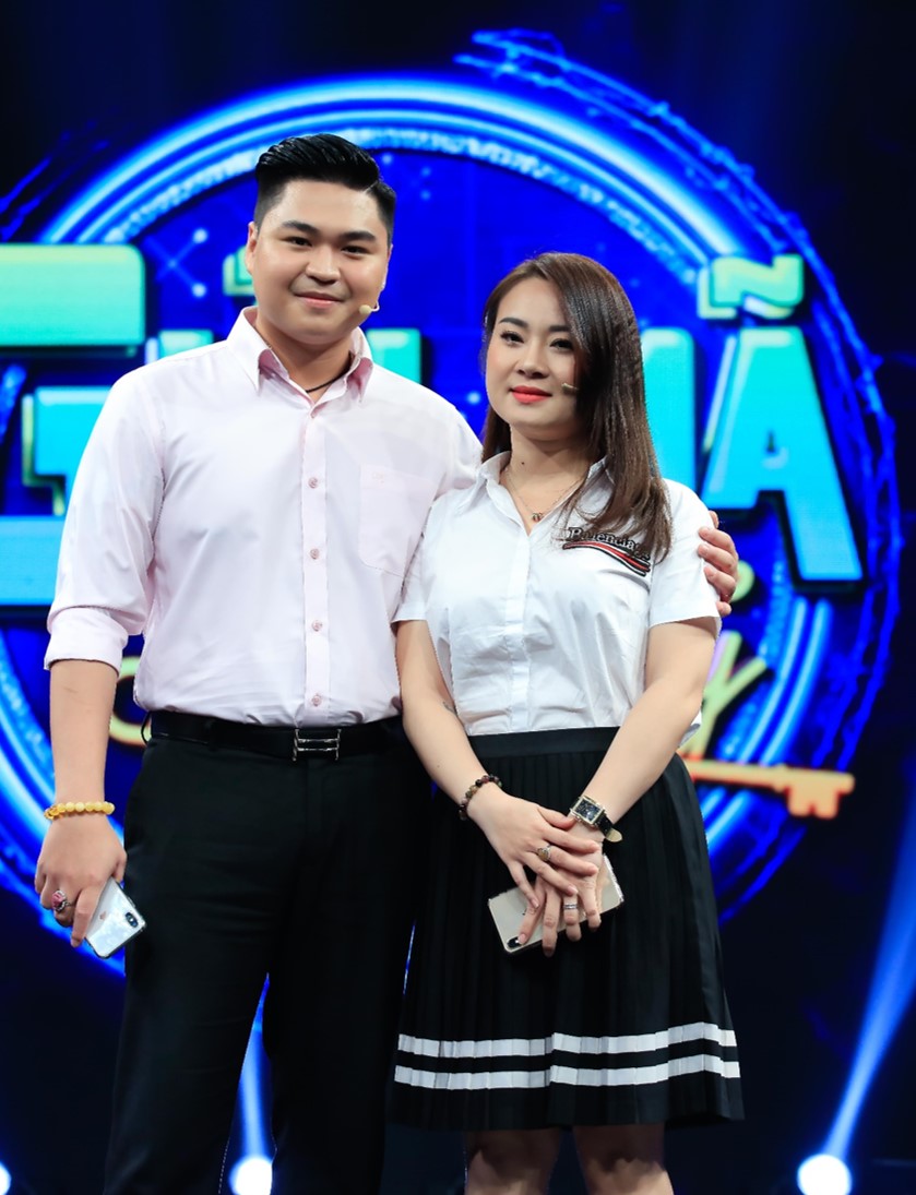 Lần hiếm hoi diễn viên Duy Phước và bà xã tham gia 1 talk show truyền hình để trải lòng về cuộc sống gia đình.