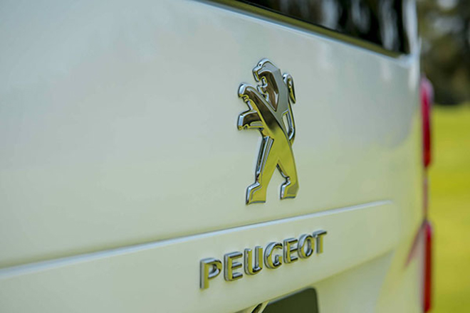 Bảng giá xe Peugeot Traveller cập nhật mới nhất tháng 10/2019 - 13