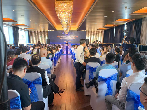 Lễ giới thiệu dự án Peninsula Nha Trang trên du thuyền tại Sài Gòn (12.10.2019)
