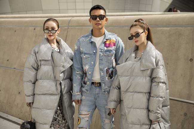 Ngoài ra, sánh đôi cùng&nbsp;Kelly - Lilly Luta trong lần đến Seoul Fashion Week còn có NTK Đỗ Long. Anh diện cả cây denim đơn giản nhưng đủ nổi bật khi phối cùng phụ kiện là thắt lưng Gucci.