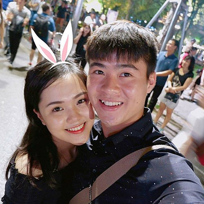 Duy Mạnh nổi tiếng là người yêu chiều bạn gái. Với sức hấp dẫn của Wedding Land – Thương hiệu Trang sức Cưới thuộc Tập đoàn Vàng bạc Đá quý DOJI, rất có thể Duy Mạnh sẽ dành cho Quỳnh Anh một món quà bất ngờ là chiếc nhẫn cầu hôn hay một cặp nhẫn cưới trong dịp 20/10 này.