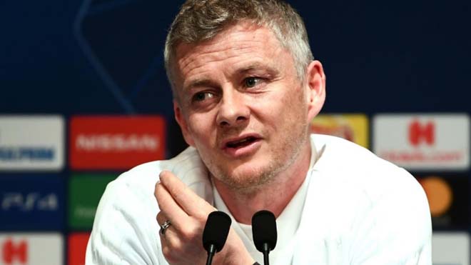 HLV Solskjaer sẽ nói gì về đại chiến với Liverpool?