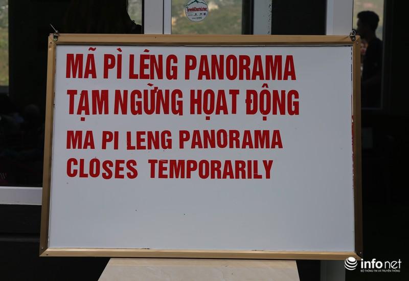 Ngoài cửa, nhà hàng đã treo biển: "Mã Pì Lèng&nbsp;Panorama tạm dừng hoạt động".