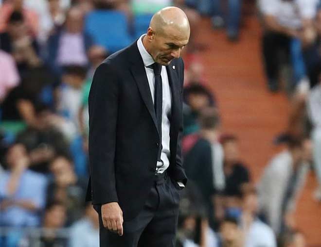 Zinedine Zidane đang đối mặt cảnh Real Madrid phải xuống chơi ở Europa League