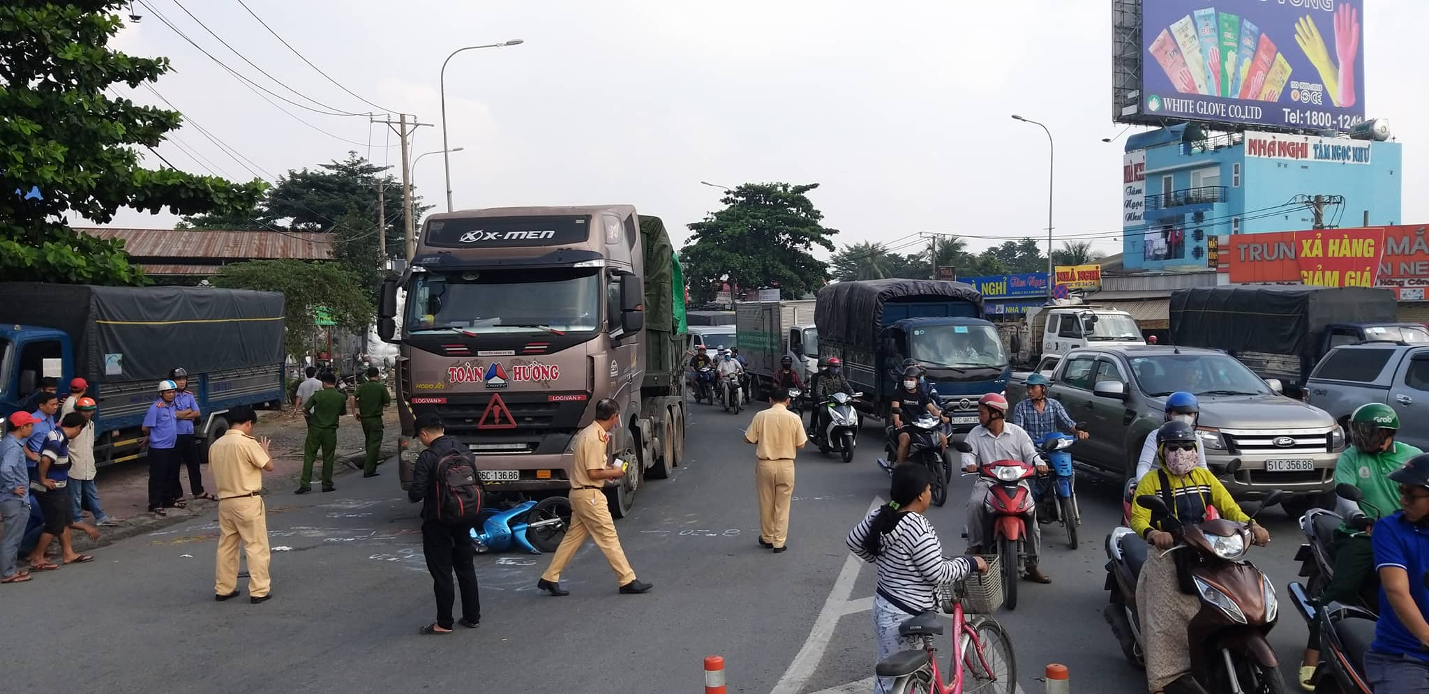 Hiện trường vụ tai nạn khiến 2 người tử vong