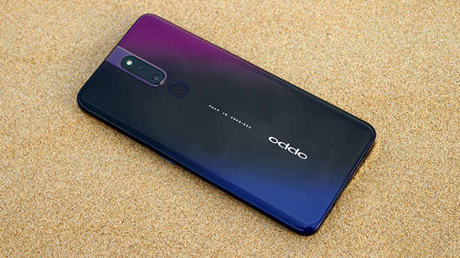 OPPO F11 Pro ấn tượng nhưng chưa có mặt lưng bằng kính như Reno2