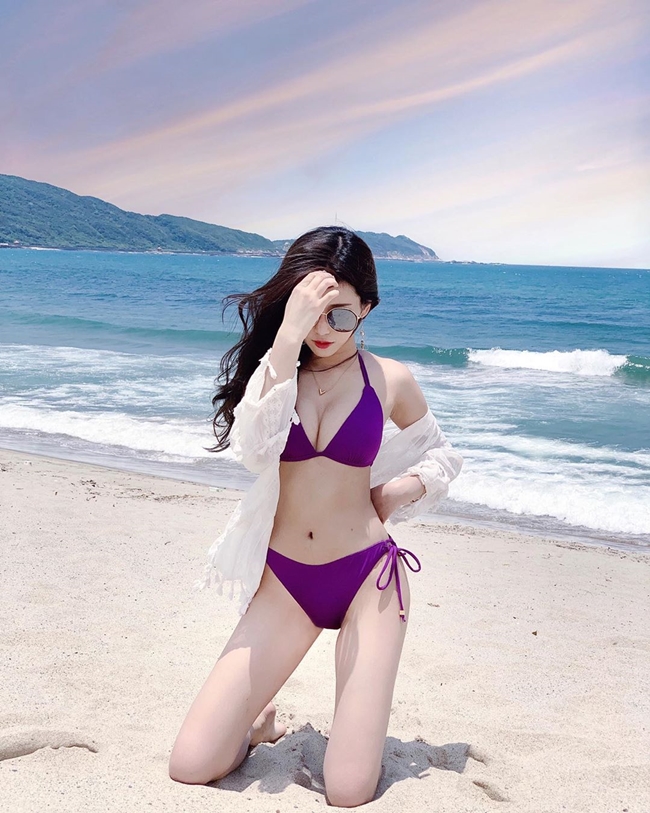 Vị trí số 6 là hot girl, người mẫu Trương Sở San.