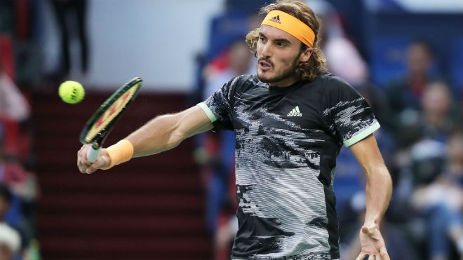 Stefanos Tsitsipas chơi tốt trong những khoảnh khắc quyết định ở trận ra quân