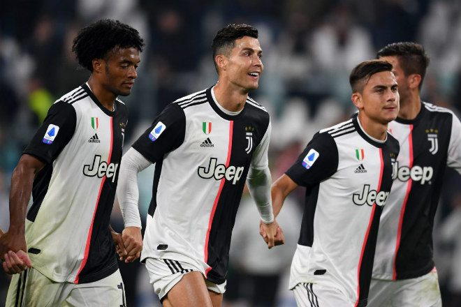 Ronaldo "tịt ngòi" và bị đàn em Dybala lấn át