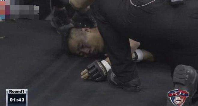 Đinh Hạo bị võ sỹ MMA đánh ngất vào cuối tuần