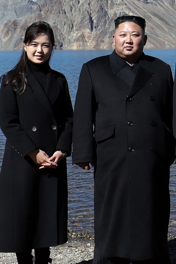 Nhà lãnh đạo Triều Tiên Kim Jong Un và phu nhân Ri Sol-ju.