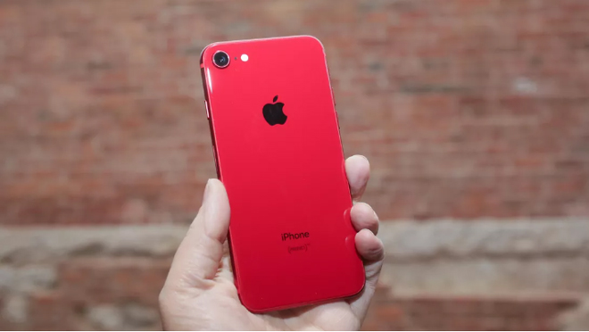 iPhone 8 đỏ.