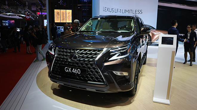 Lexus GX460 2020 facelift mới ra mắt tại Triển lãm Ô tô Việt Nam 2019 - 1
