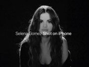 Thời trang Hi-tech - HOT: Selena Gomez làm điều bất ngờ bằng iPhone 11 Pro