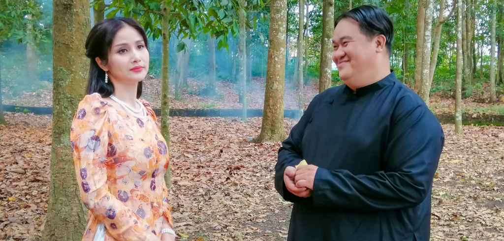 Vợ cũ Phan Thanh Bình lại đóng vai lẳng lơ, dụ dỗ trai đẹp - 1