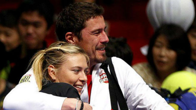 Safin phủ nhận anh đang hẹn hò mỹ nhân đồng hương Sharapova