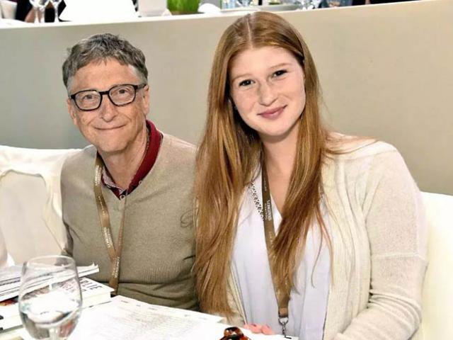 Con gái của Bill Gates được dạy dỗ như thế nào?