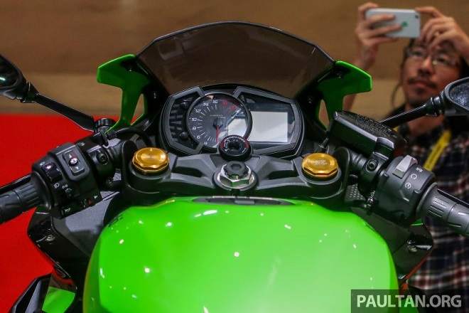 Ảnh thực tế mô tô tăng áp Kawasaki Z H2 và ZX-25R: Đẹp tới từng chi tiết - 3