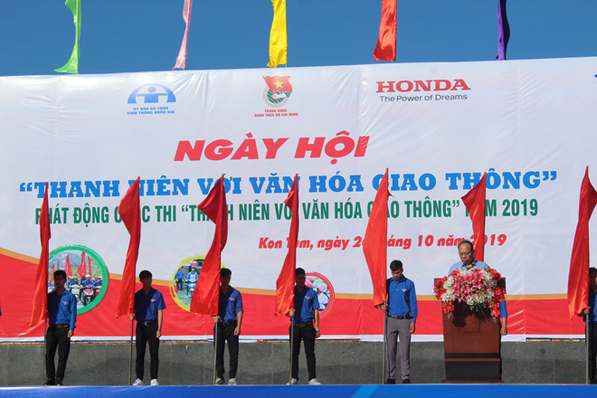 Ông Nguyễn Trọng Thái - Phó chánh Văn phòng UBATGTQG phát biểu