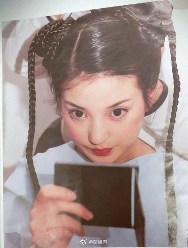 Triệu Vy trong tạo hình Công chúa Hoàn Châu cách đây hơn 20 năm.