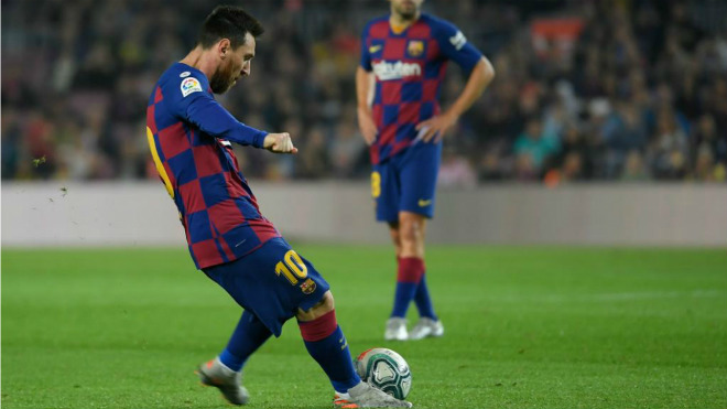 Messi chính thức cán mốc 50 bàn thắng từ chấm đá phạt hàng rào trong sự nghiệp của mình