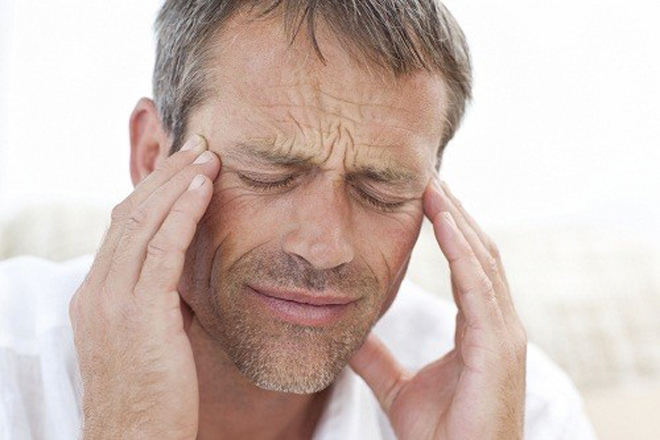 Đau đầu dữ dội là dấu hiệu tăng huyết áp
