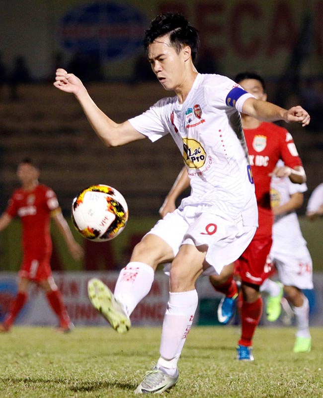 Văn Toàn chơi tốt ở V-League 2019