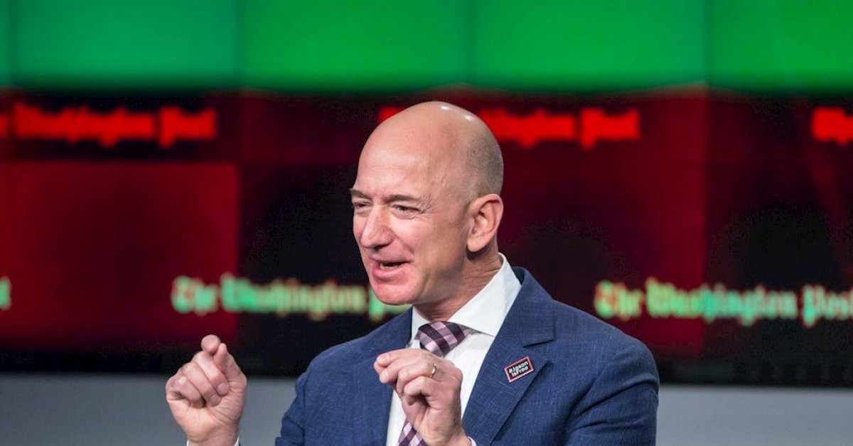 Jeff Bezos. Ảnh: AP