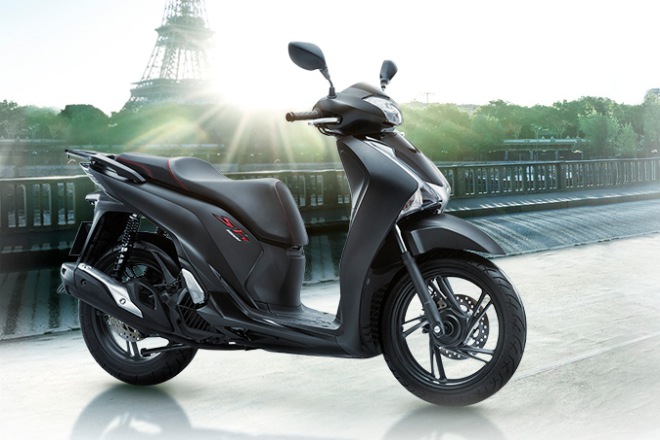 Honda SH bản đen mờ.