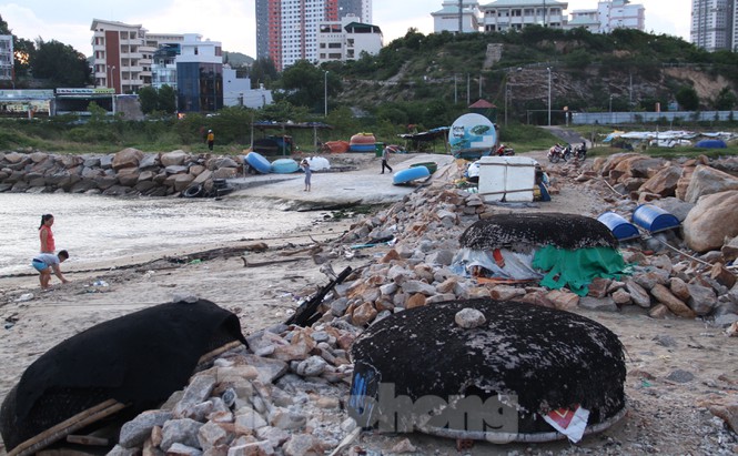 Rác thải bủa vây tại dự án Nha Trang Sao