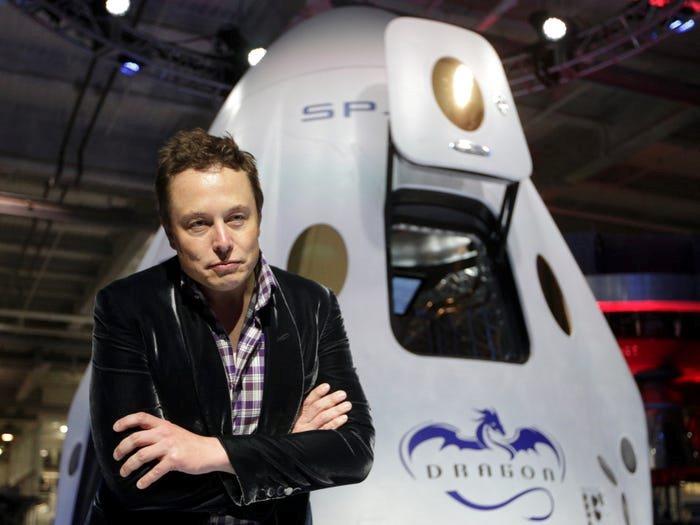 Tháng 6/2016, Elon Musk nói muốn đưa loài người lên sao Hỏa vào năm 2024.