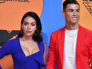 Đời sống Showbiz - Bạn gái Ronaldo lộ sơ hở khi khoe vòng 1 ngay trên thảm đỏ