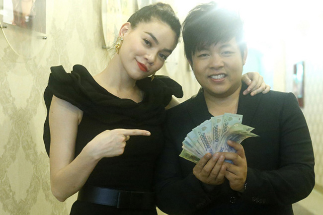 Quang Lê được đồn đoán có thu nhập thường từ 4.000-5.000 USD/show.