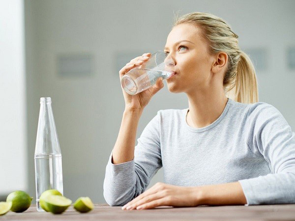 Bổ sung lượng nước thích hợp có thể giúp giảm cân hiệu quả