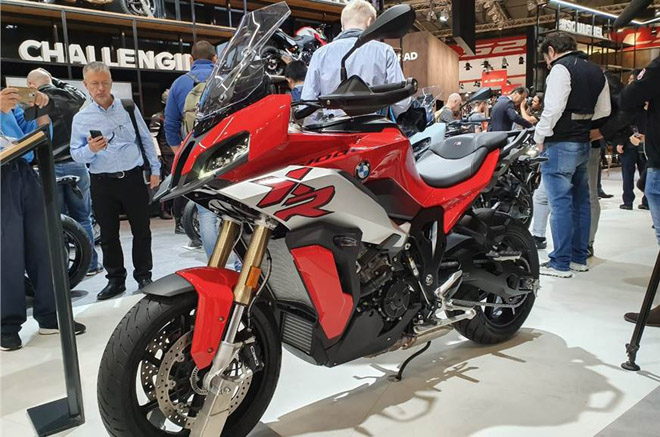 2020 BMW S 1000 XR: Mẫu sport touring đa dụng và đầy mạnh mẽ - 4