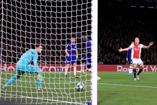 Ajax thậm chí đã có lúc&nbsp;dẫn Chelsea 4-1 trên sân khách