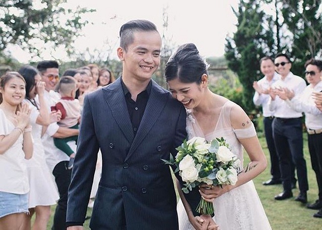 Cuối tháng 10 vừa qua, Duy Lee và Minh Trang đính hôn và sẽ tổ chức hôn lễ vào tháng 12 tới. Cặp đôi nhận được nhiều lời chúc từ bạn bè, người thân.