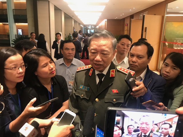 Bộ trưởng Công an Tô Lâm trả lời báo chí (ảnh: TTXVN)