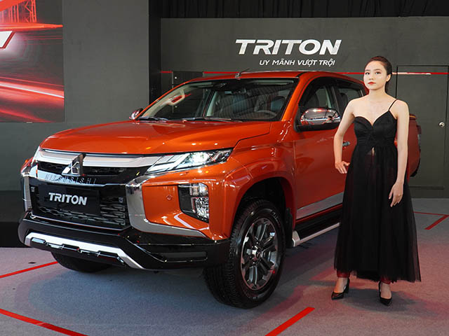 Cận cảnh Mitsubishi Triton bản full option, giá bán 865 triệu đồng