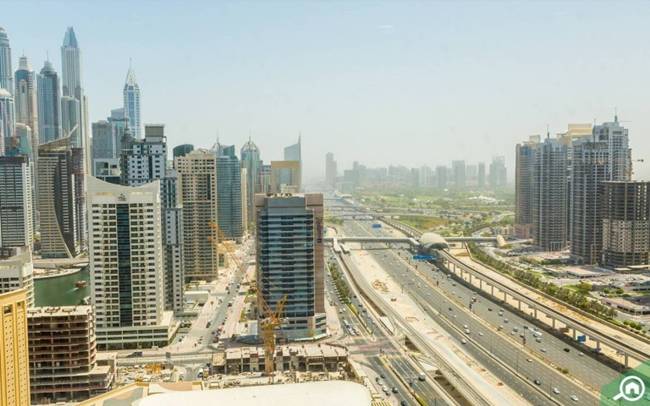 Các căn hộ tại Dubai Marina khác nhau từ các studio, căn hộ 1, 2, 3 và 4 phòng ngủ, cho đến các căn hộ sang trọng với 5 phòng ngủ trở lên.