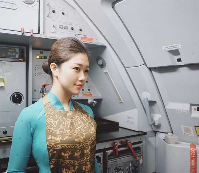 Các nữ tiếp viên của hãng hàng không quốc gia thường có ngoại hình xinh đẹp, nhiều người không thua hoa hậu.