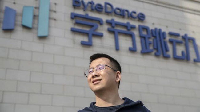 Năm 2005, Zhang Yiming tốt nghiệp đại học Nankai. Ban đầu, anh học ngành vi điện tử trước khi học công nghệ phần mềm. 