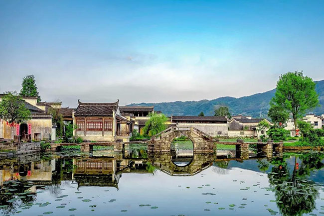12.Làng Chengyang, ngôi làng ở Giang Nam này luôn khiến cho du khách quyến luyến không rời.
